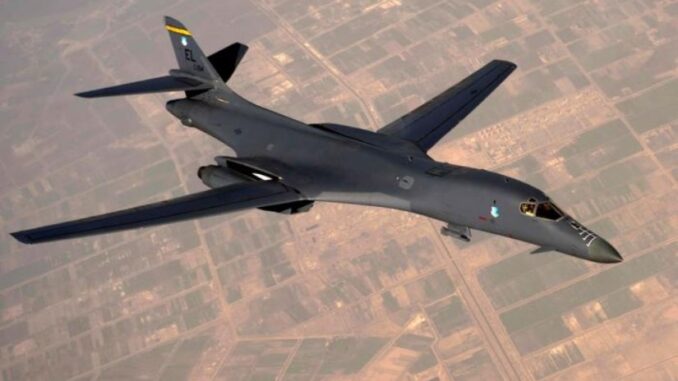 القاذفة الاستراتيجية B-1 Lancer تدخل المعركة وتضرب عمق ايران