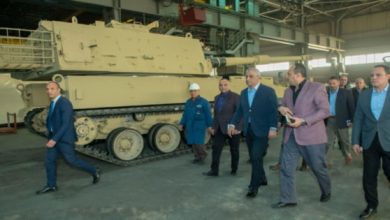 وزير الإنتاج الحربي المصري يتفقد خطوط إنتاج الهاوتزر K9A1EGY ويتابع اللمسات الأخيرة لتسليم الكتيبة الأولى