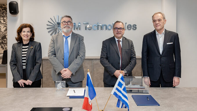 تحالف استراتيجي: “مجموعة نافال” الفرنسية و”ميتلين” اليونانية توقعان اتفاقية لتطوير الغواصات وسفن السطح