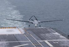 إيطاليا تدرس بجدية اقتناء المسيّرة التركية “بيرقدار TB3” لحاملة طائراتها “كافور”