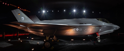 قدمت شركة لوكهيد مارتن أول طائرة F-35 لألمانيا إلى الحكومة الألمانية خلال احتفال في فورت وورث، تكساس، في 18 سبتمبر 2026.
